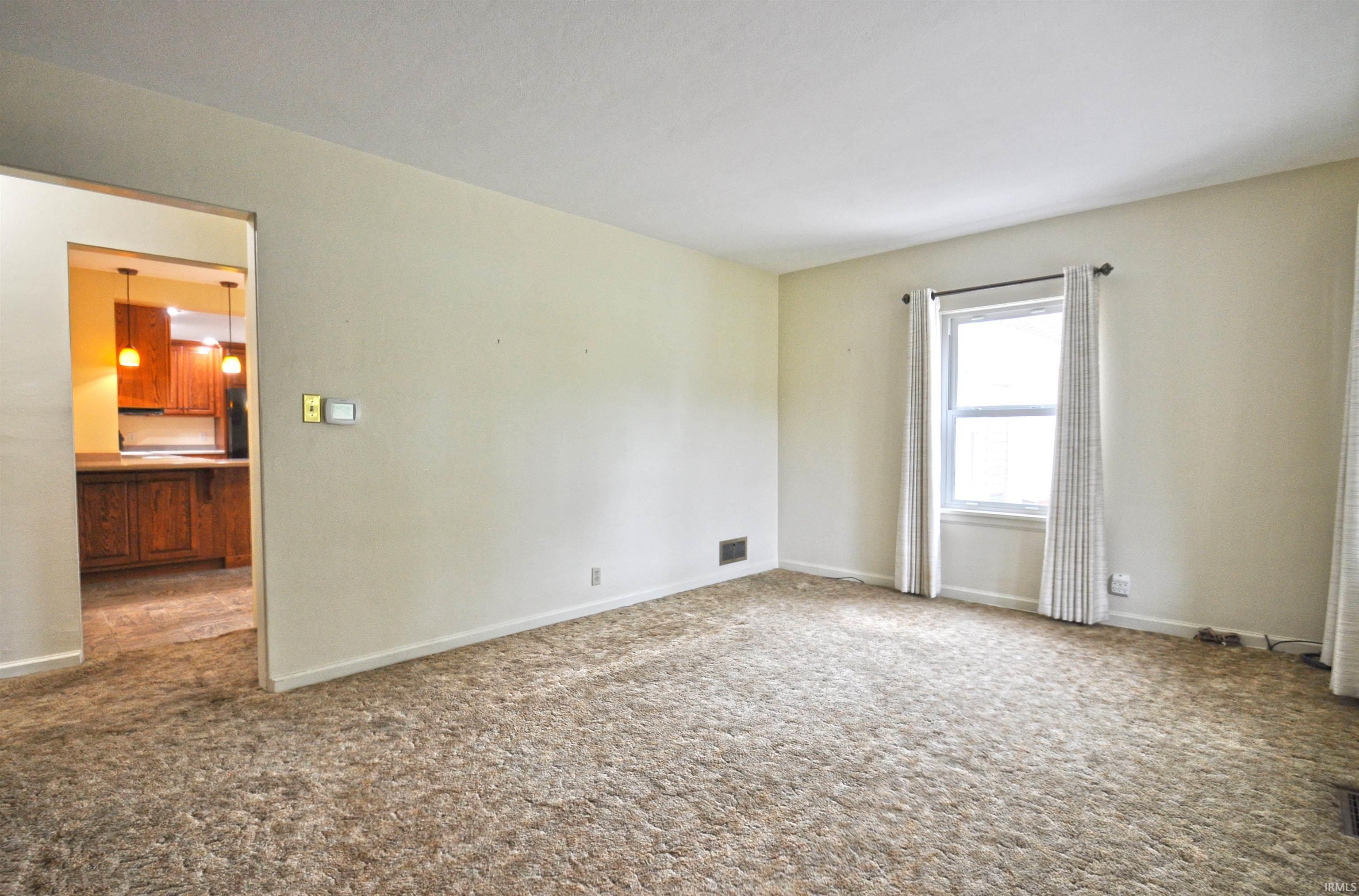 55057 Country Club Road South Bend, IN 46628 - Photo 5 of 35 Gallery Image 5