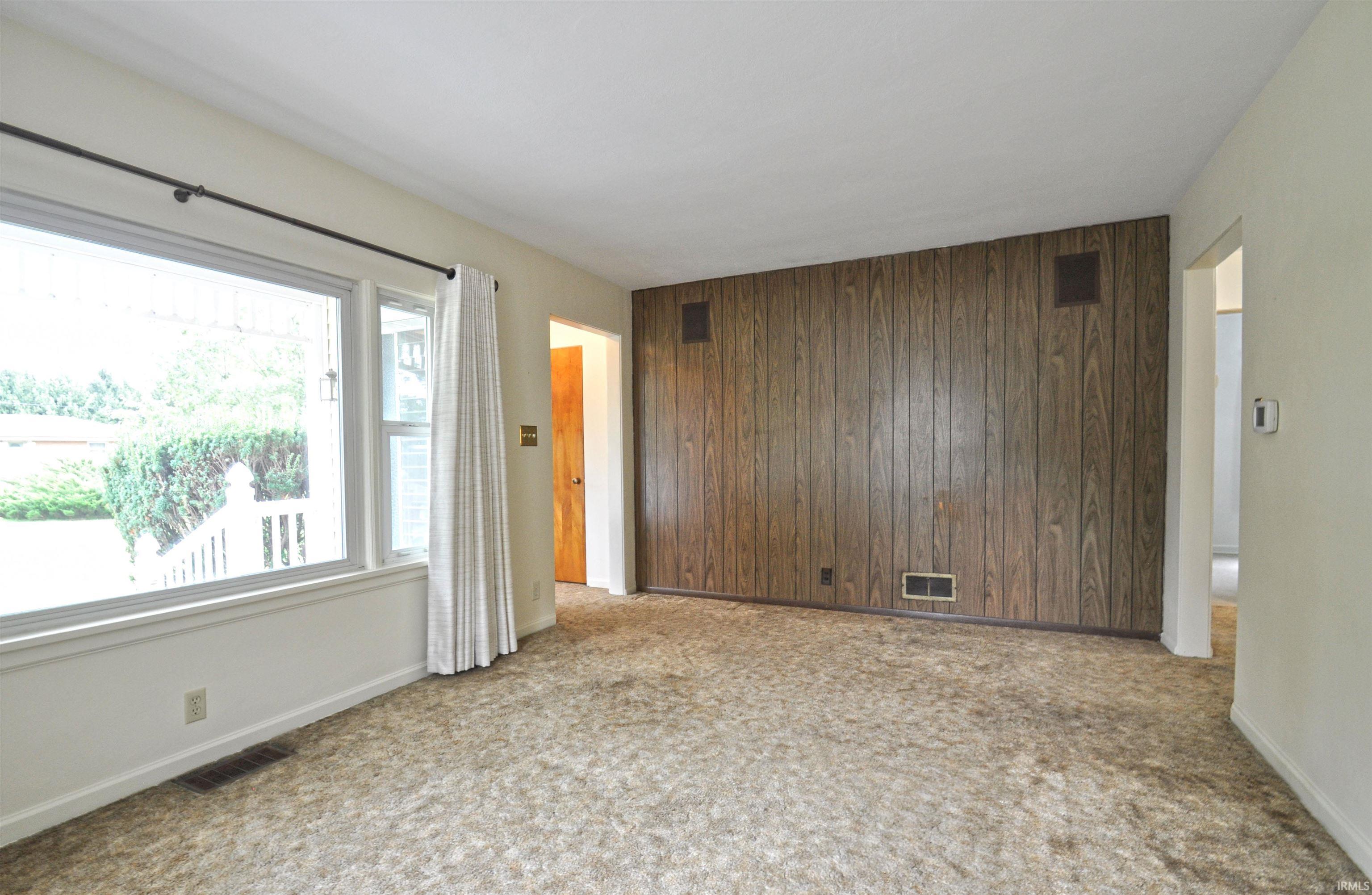55057 Country Club Road South Bend, IN 46628 - Photo 7 of 35 Gallery Image 7