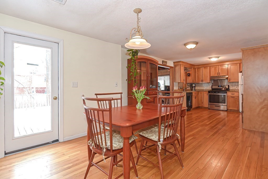 16 Meadow Road Medway, MA 02053 - Photo 14 of 40 Gallery Image 14
