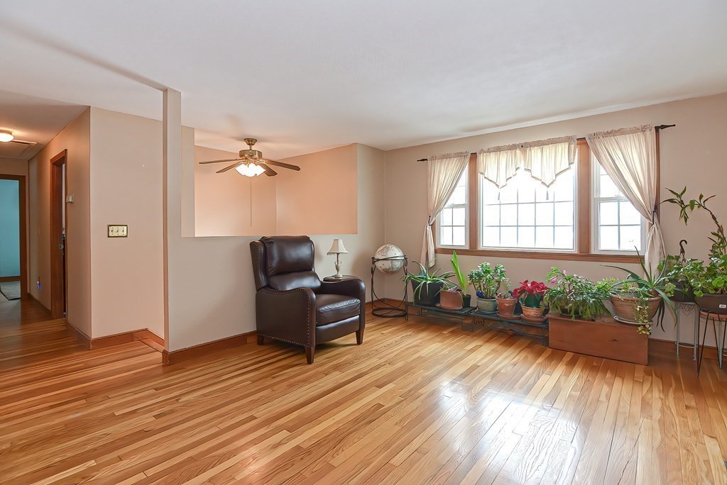 16 Meadow Road Medway, MA 02053 - Photo 7 of 40 Gallery Image 7