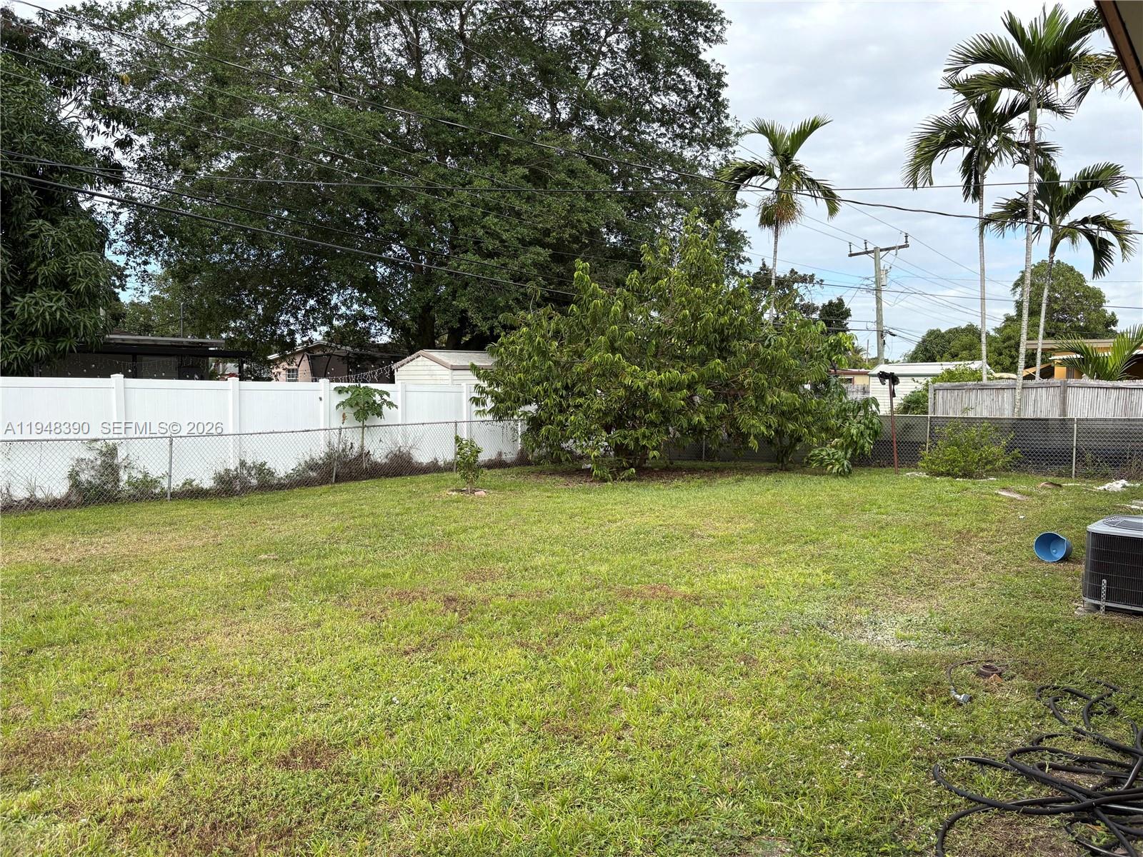 330 North 69th Way Hollywood, FL 33024 - Photo 19 of 20