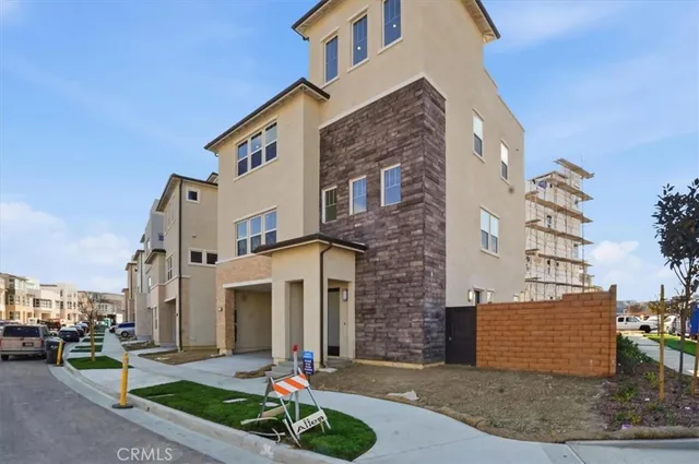 $6,850 | 8 Remy Lane, Montebello, CA 90640