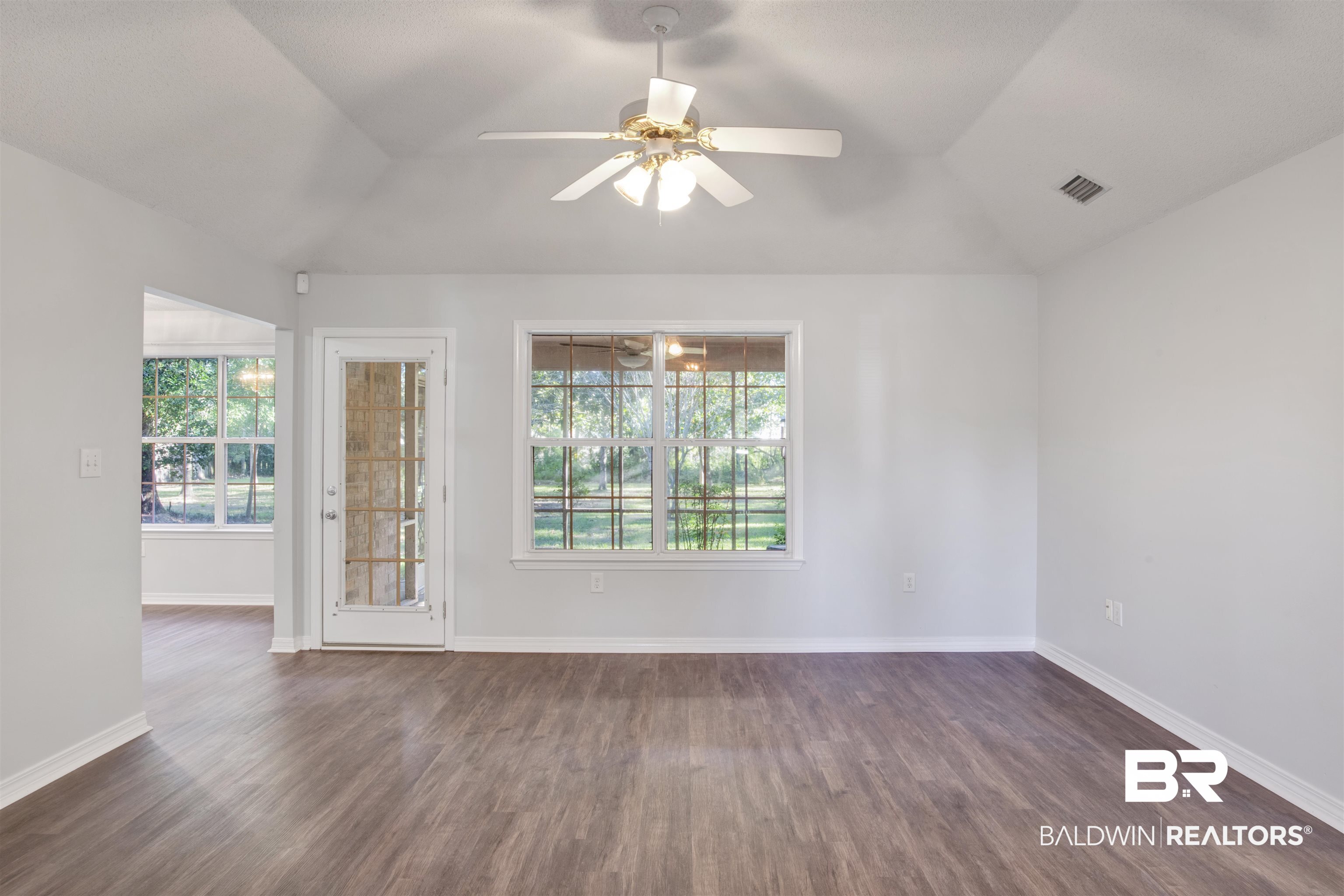 525 Orchard Lane Foley, AL 36535 - Photo 4 of 23