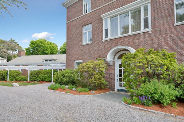 42 Ober Road, Unit F Newton, MA 02459 - Photo 1 of 30