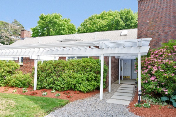 42 Ober Road, Unit F Newton, MA 02459 - Photo 29 of 30
