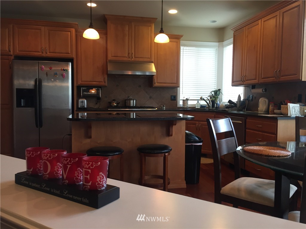 4016 214th Street Southeast Bothell, WA 98021 - Photo 6 of 20