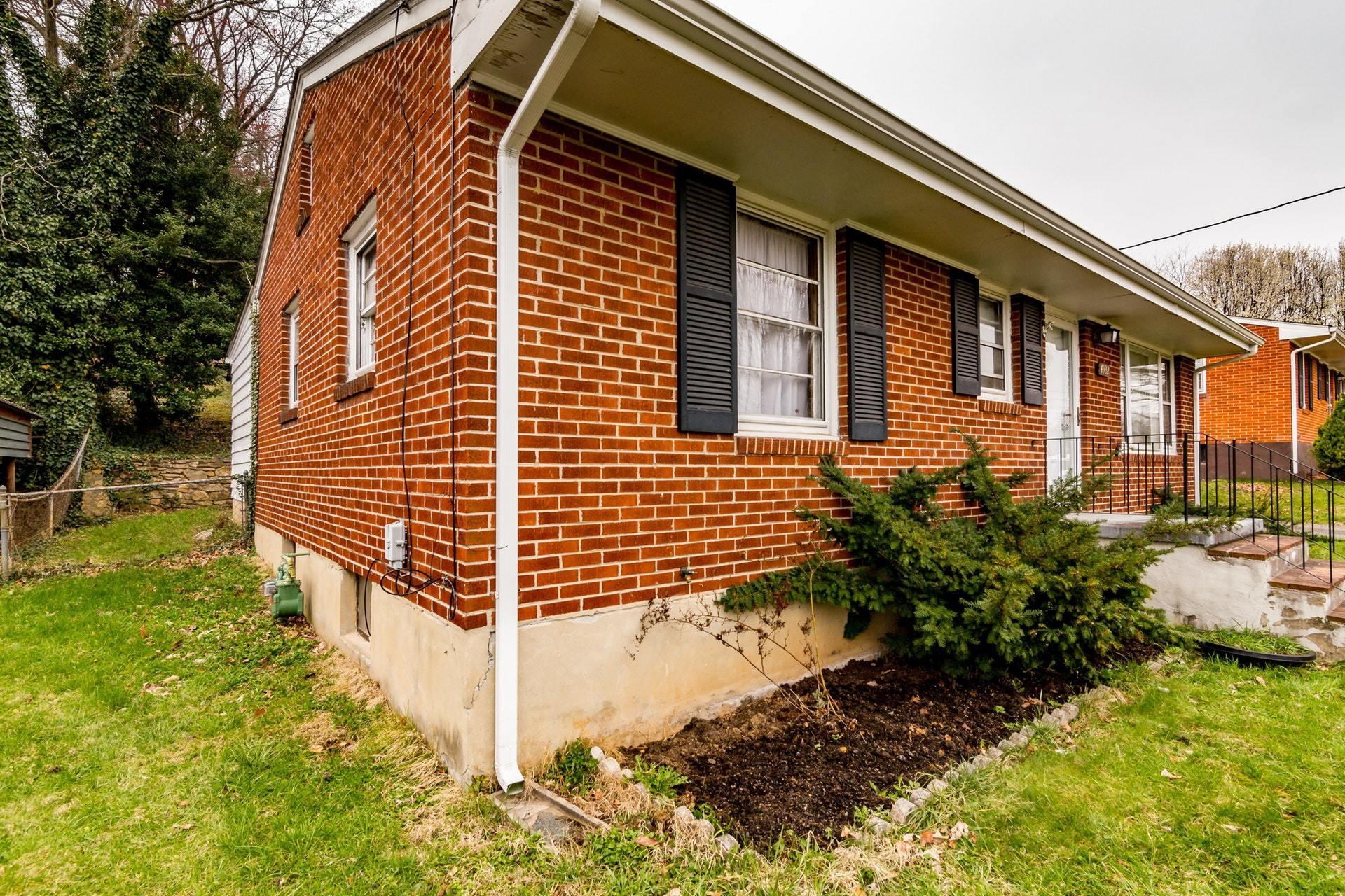 4932 Desi Road Northwest Roanoke, VA 24017 - Photo 18 of 31 018-265896-19-4932 Desi Rd-0146_6149949