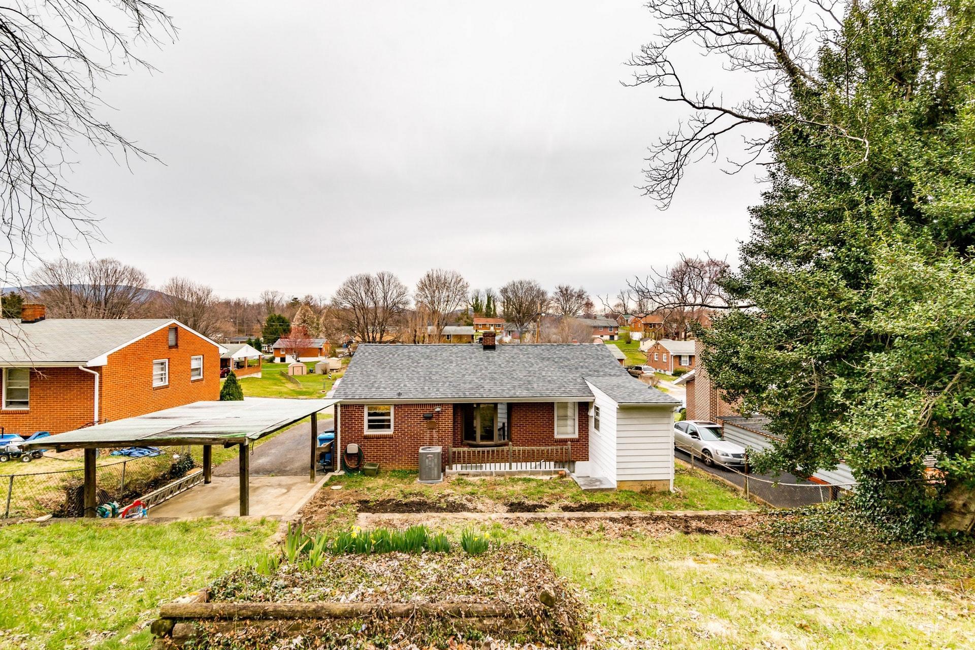 4932 Desi Road Northwest Roanoke, VA 24017 - Photo 28 of 31 028-265896-29-4932 Desi Rd-0158_6149977