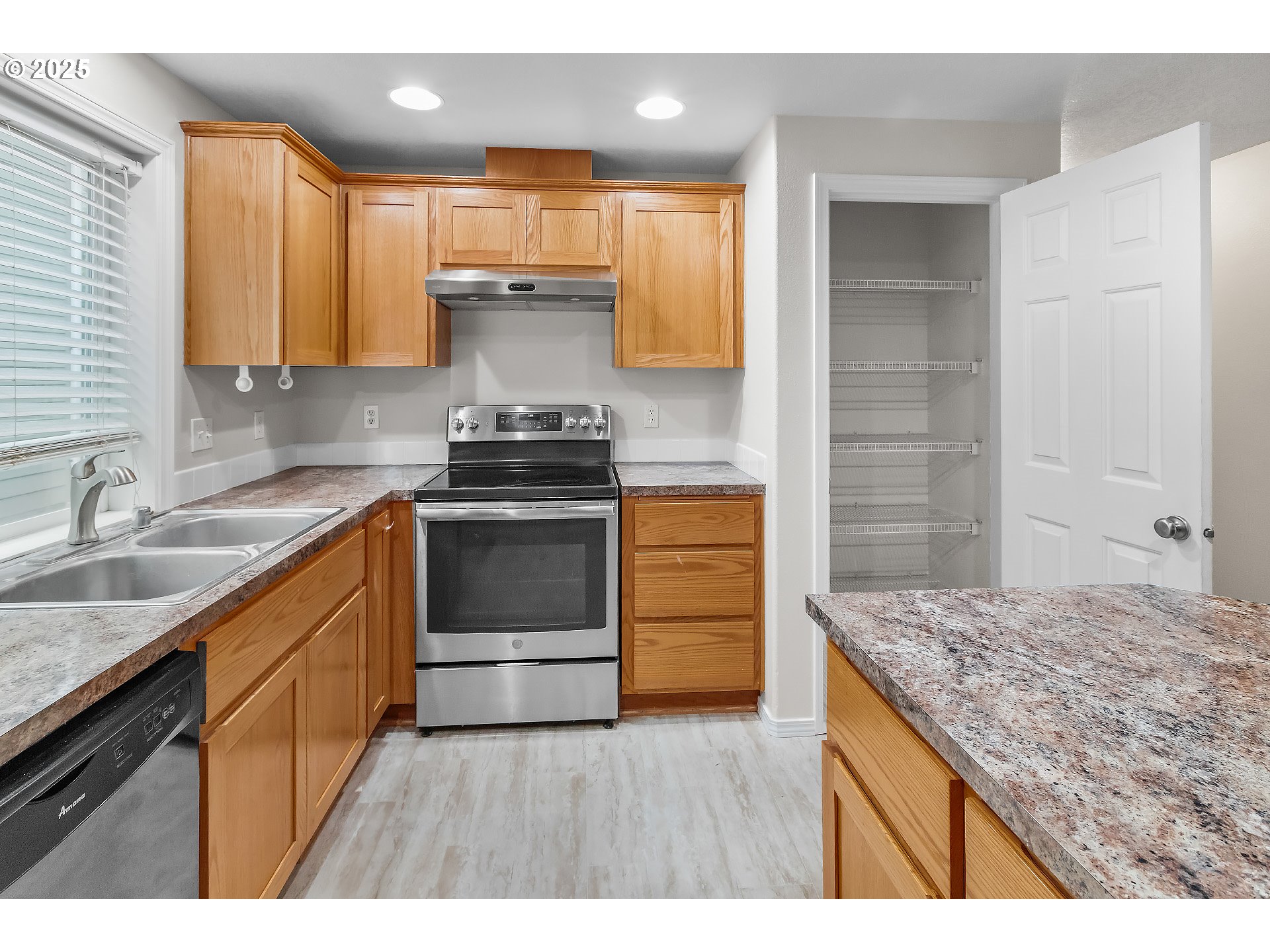 3204 South 2nd Way Ridgefield, WA 98642 - Photo 3 of 30