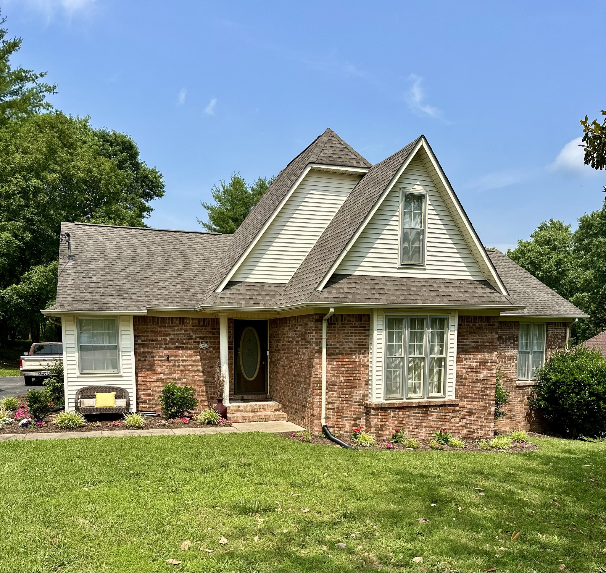 1070 Cliff White Road Columbia, TN 38401 - Photo 1 of 45 Gallery Image 1