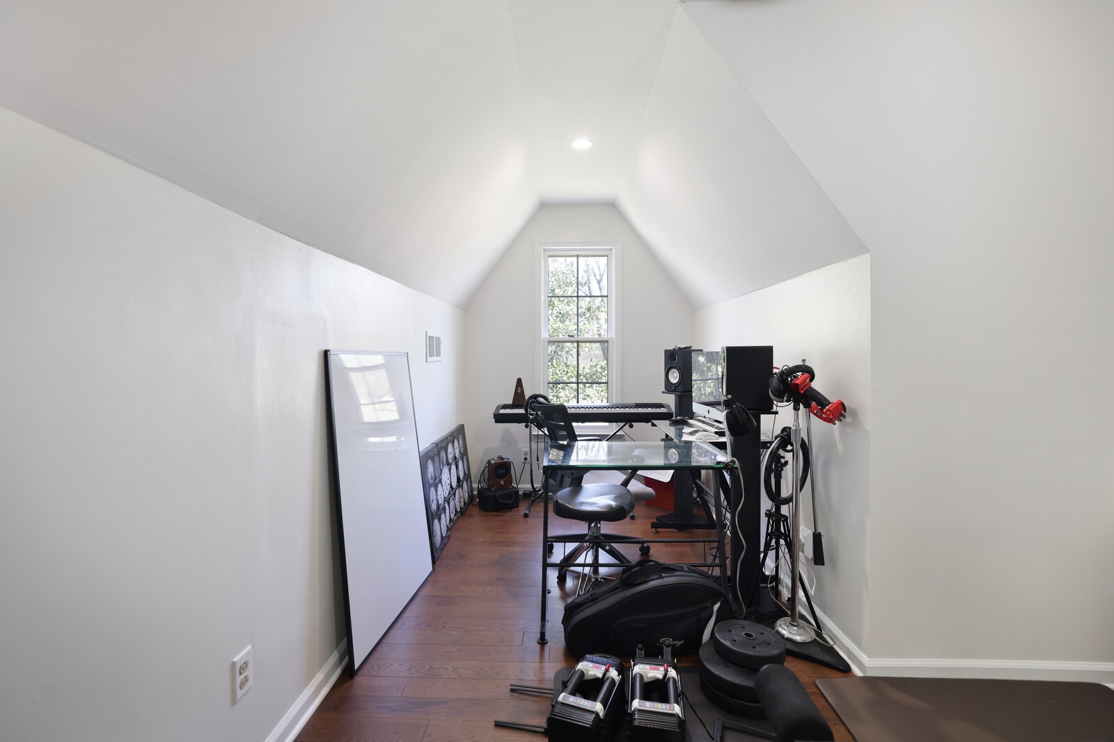 1070 Cliff White Road Columbia, TN 38401 - Photo 33 of 45 Gallery Image 33