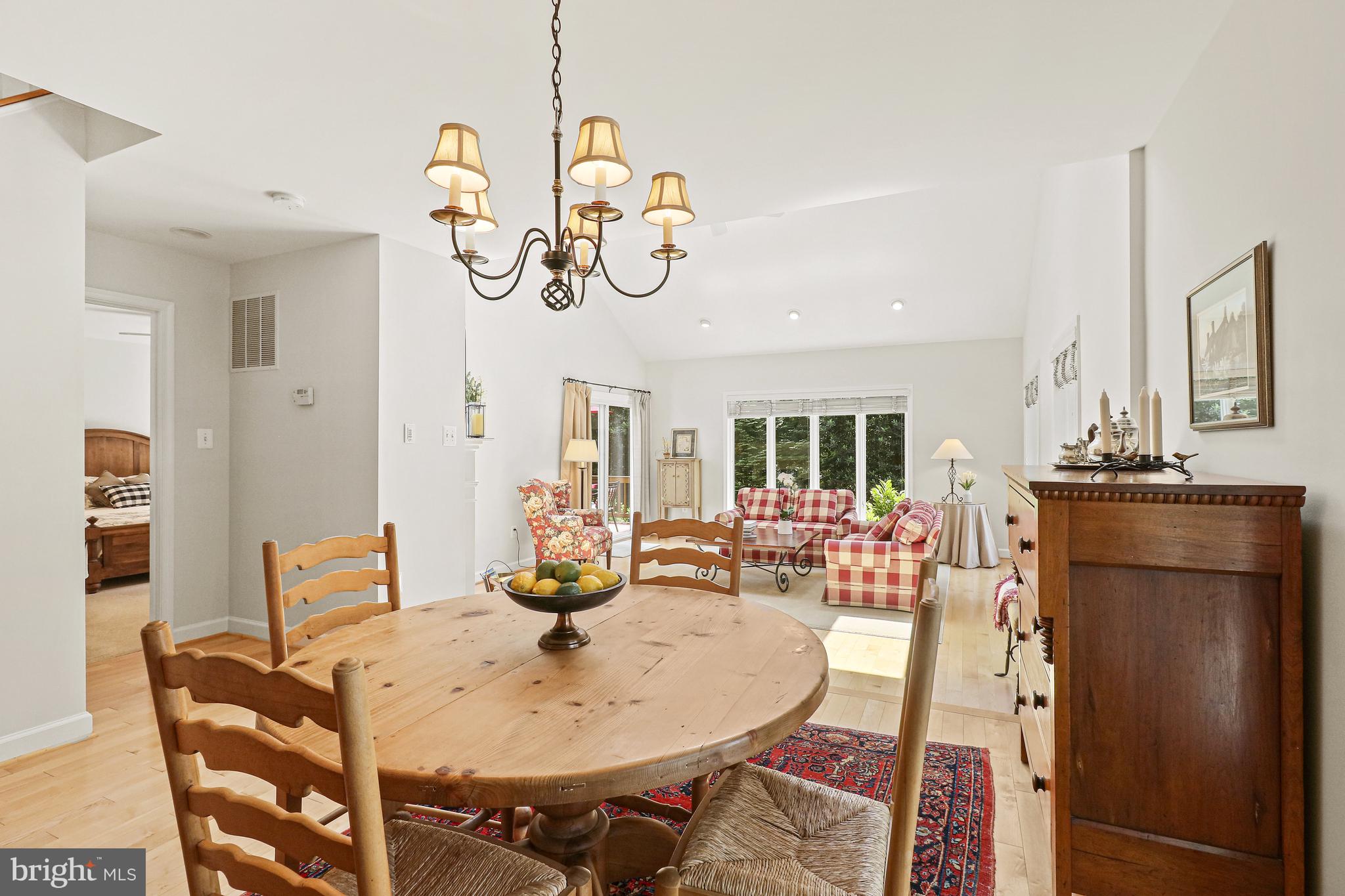 1318 Wedgewood Manor Way Reston, VA 20194 - Photo 15 of 65 Dining Room