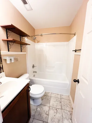 $995 | 2272 McCormick Lane, Unit D, Clarksville, TN 37040