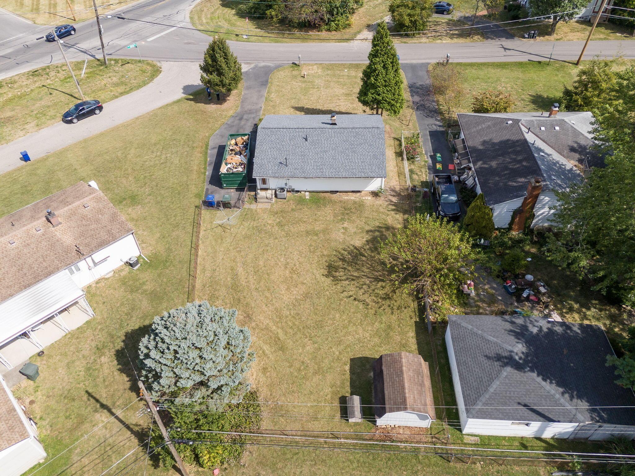 2835 Schwartz Road Columbus, OH 43232 - Photo 34 of 41 36-web-or-mls-DJI_20250916145953_0022_D