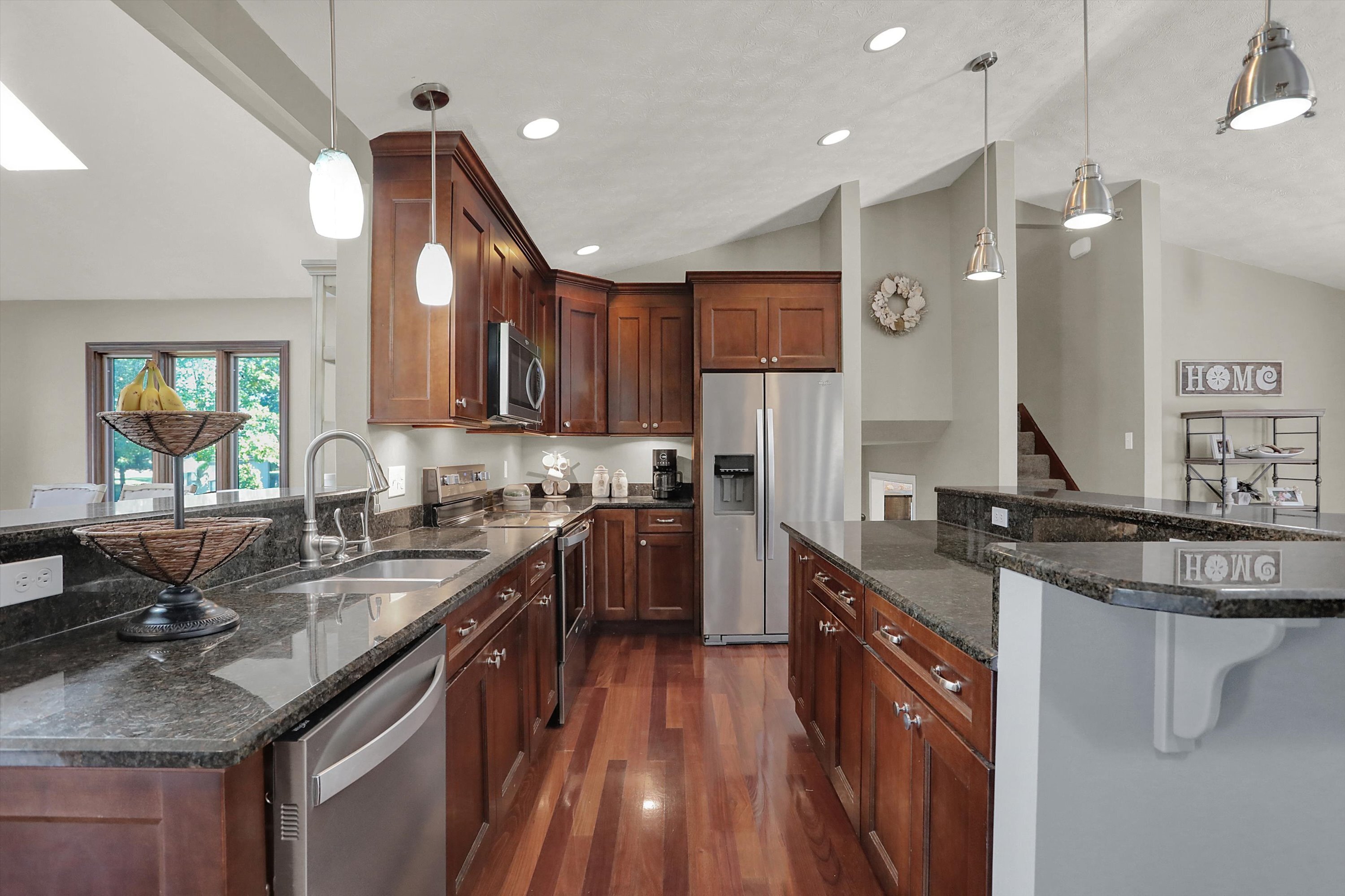 1076 Madrid Road Greenwood, IN 46143 - Photo 6 of 31 Gallery Image 6
