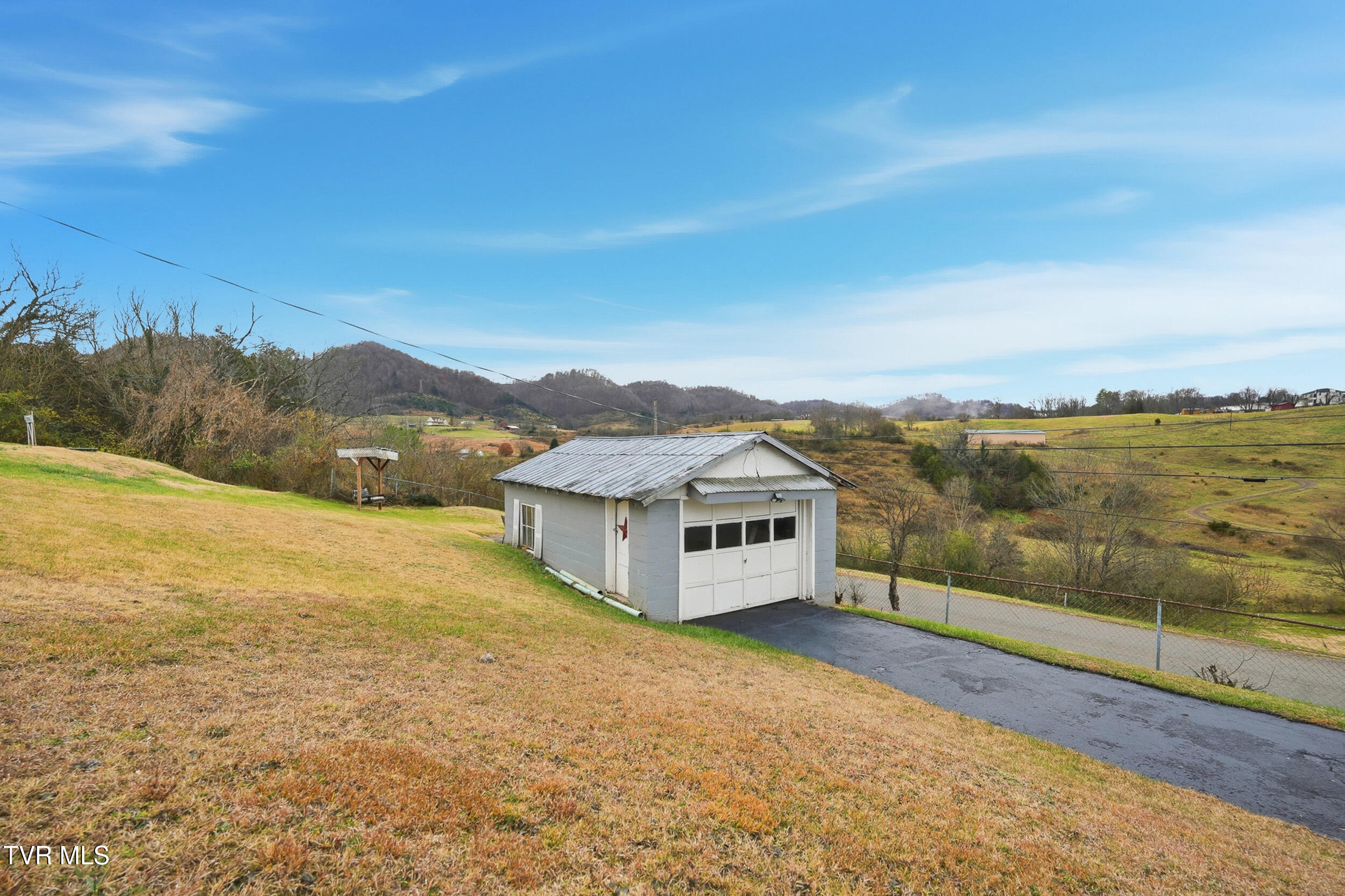 195 Red Oak Ridge Road Castlewood, VA 24224 - Photo 23 of 26 27_dsc04704