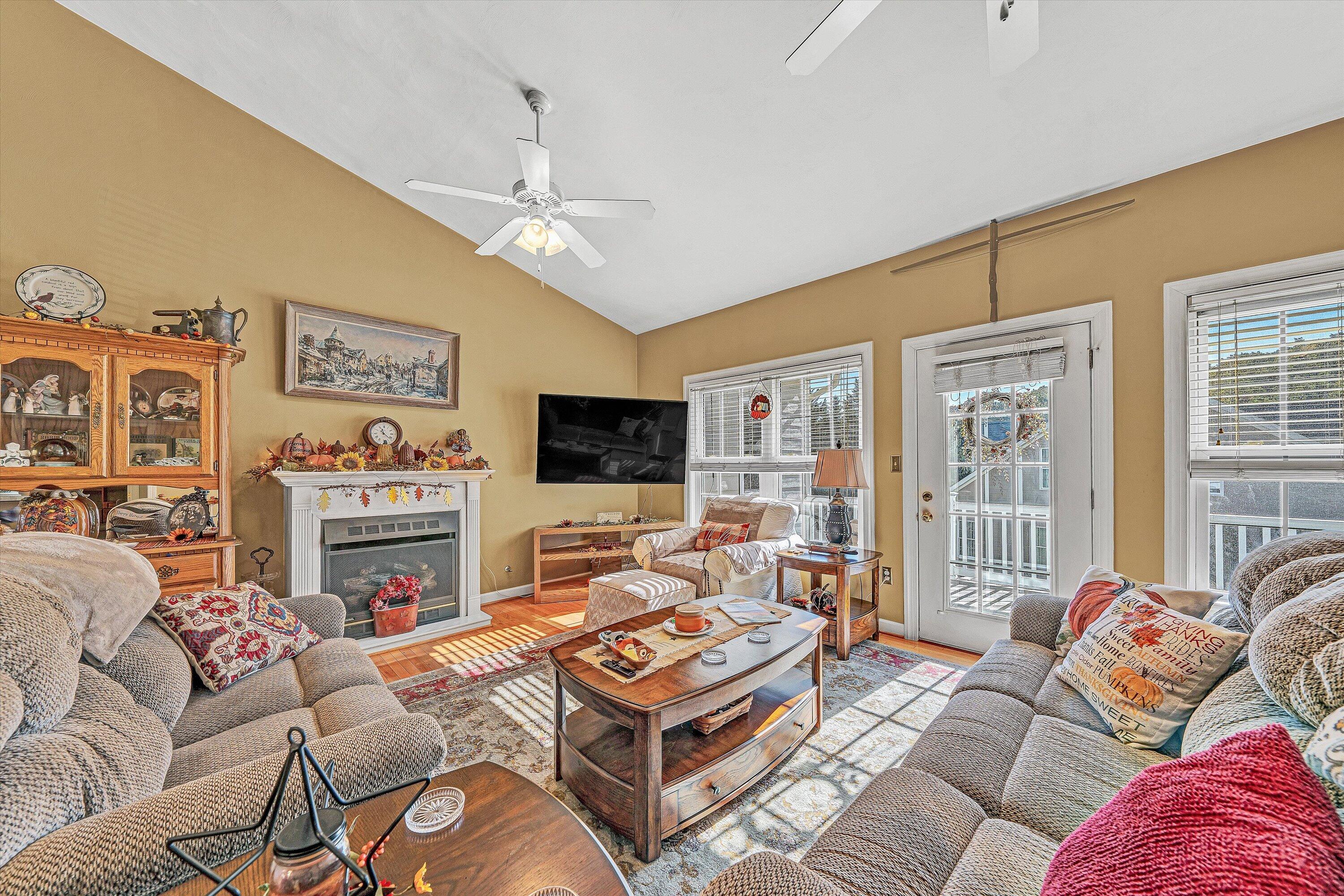 5432 Quail Ridge Circle Roanoke, VA 24018 - Photo 8 of 61 13-DSC00185