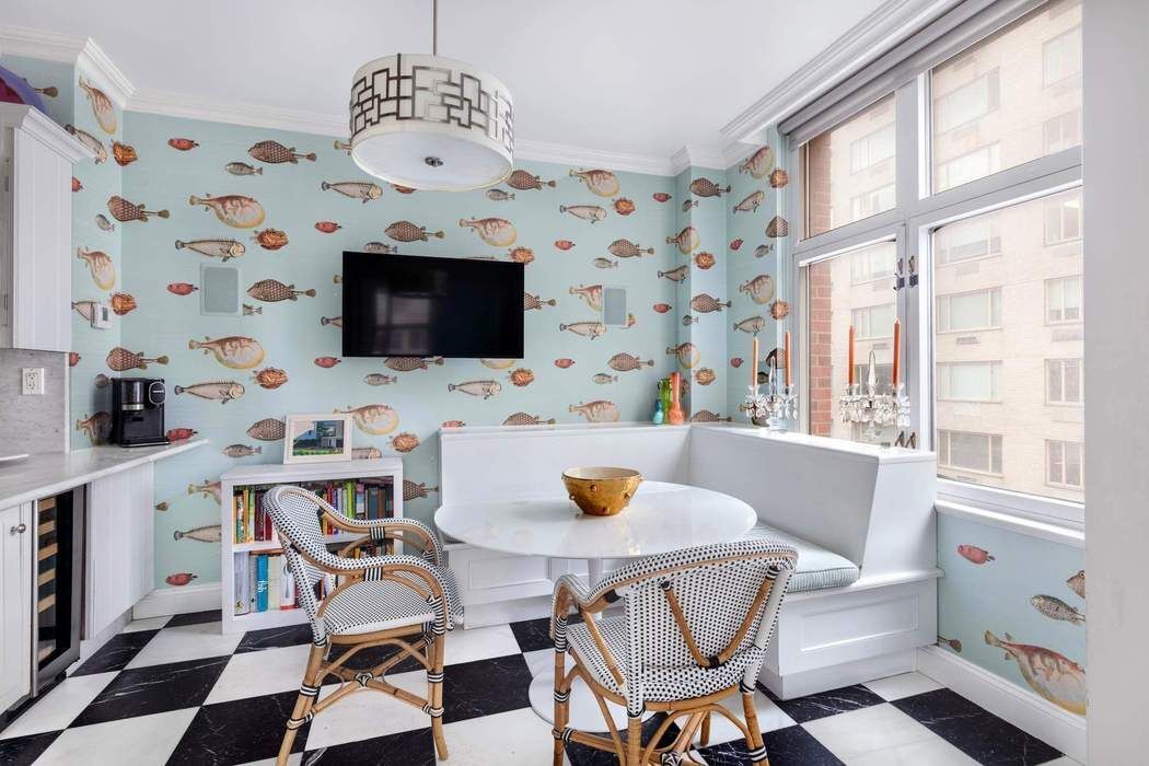 188 East 70th Street, Unit 6BC Manhattan, NY 10021 - Photo 5 of 12