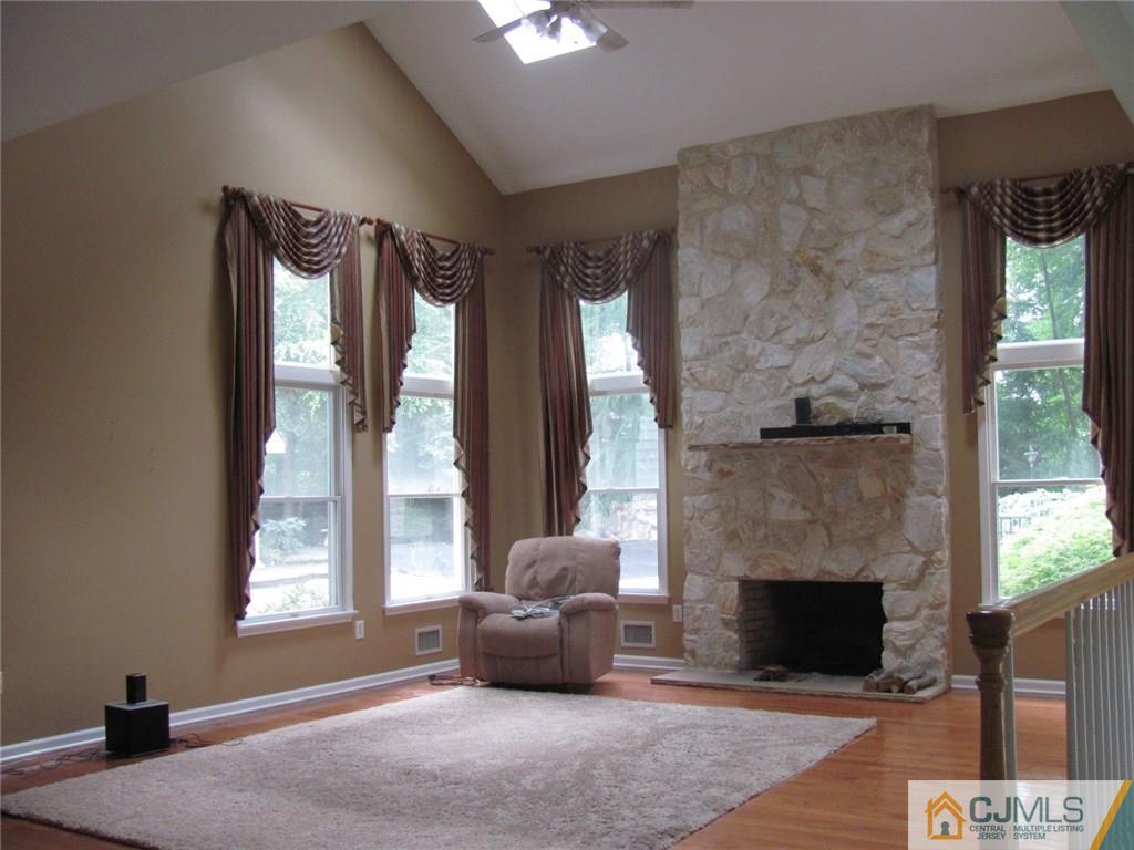 31 Drinking Brook Road Monmouth Junction, NJ 08852 - Photo 4 of 21 Gallery Image 4