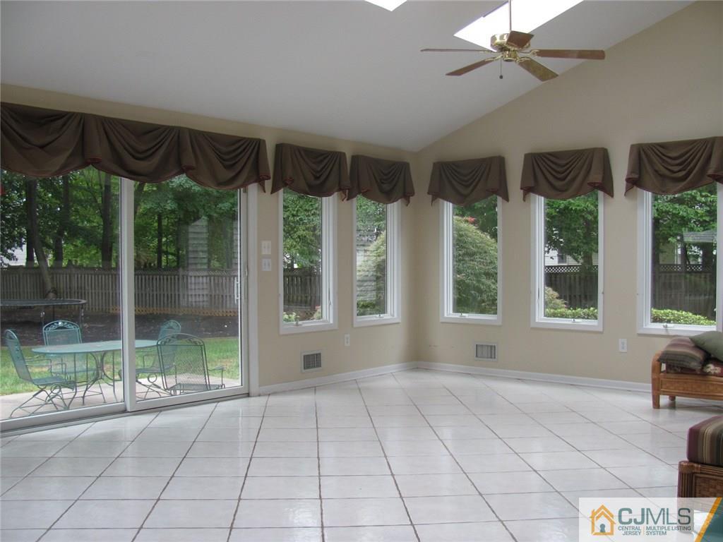 31 Drinking Brook Road Monmouth Junction, NJ 08852 - Photo 6 of 21 Gallery Image 6