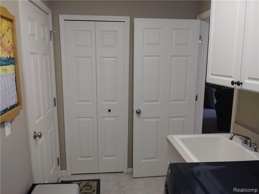 51 Sedum Road, Unit 144 Howell, MI 48843 - Photo 44 of 55 20180816_103051.jpg