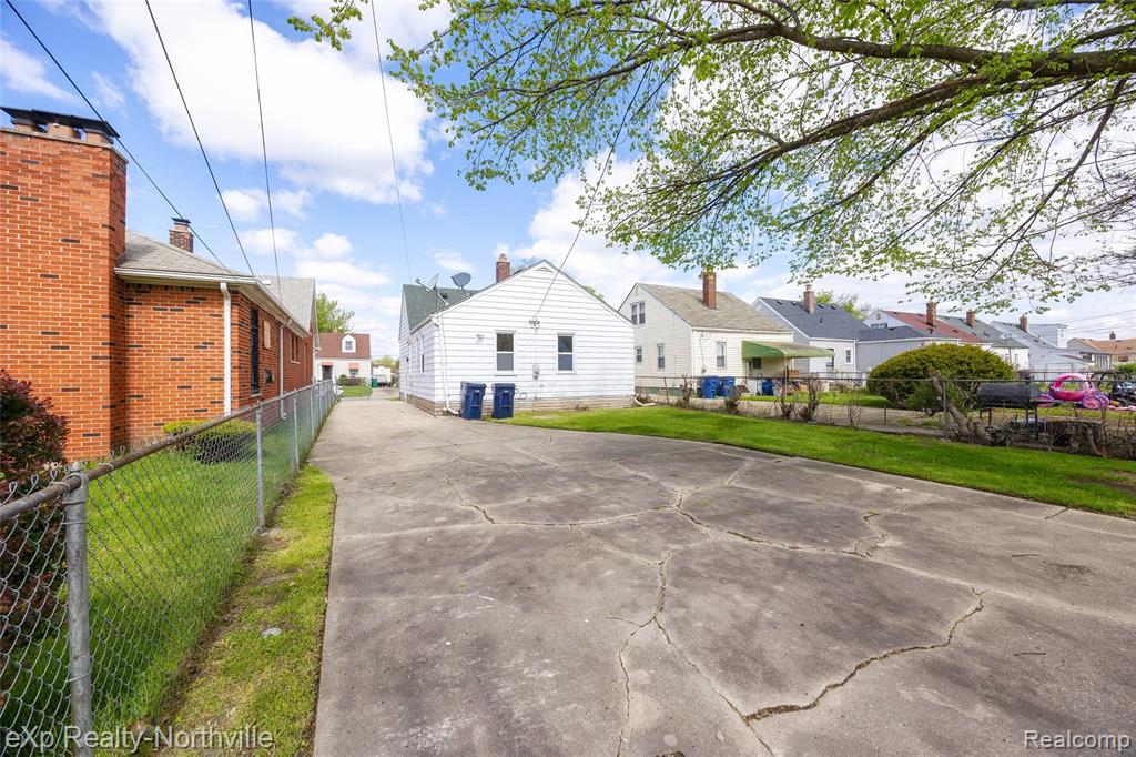 423 Campbell Street River Rouge, MI 48218 - Photo 27 of 32