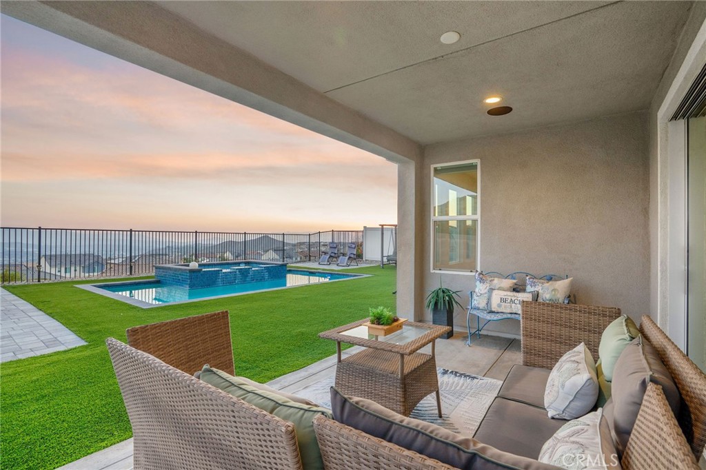 28511 Sparrow Way Saugus, CA 91350 - Photo 32 of 46