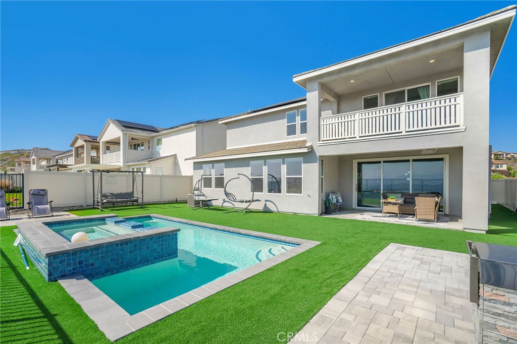 28511 Sparrow Way Saugus, CA 91350 - Photo 39 of 46