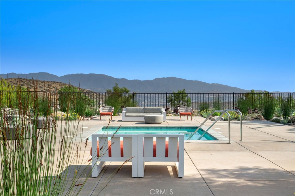 28511 Sparrow Way Saugus, CA 91350 - Photo 44 of 46