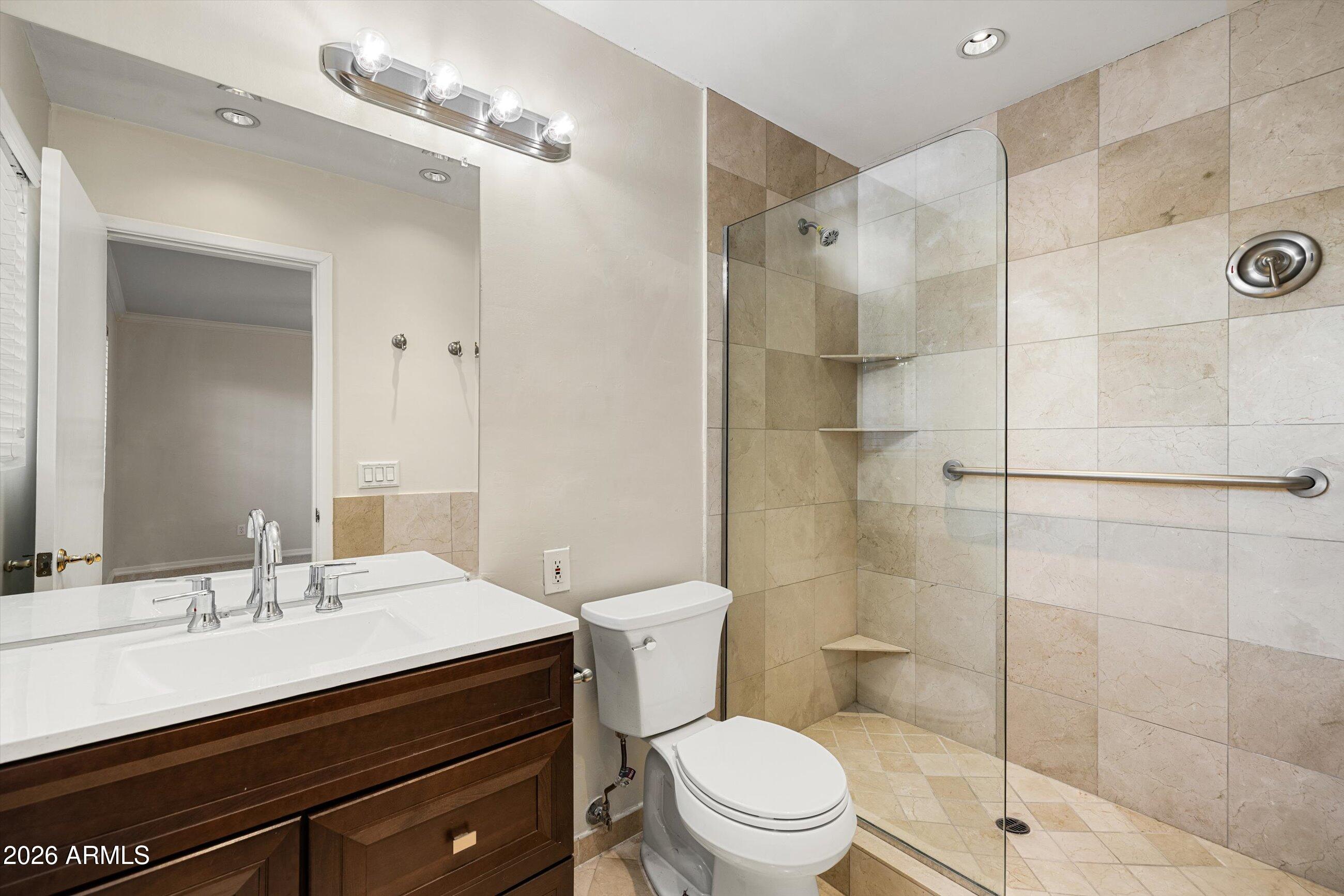 3421 East Camelback Road Phoenix, AZ 85018 - Photo 17 of 22 Primary Bathroom