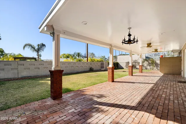 $899,000 | 3421 East Camelback Road, Phoenix, AZ 85018