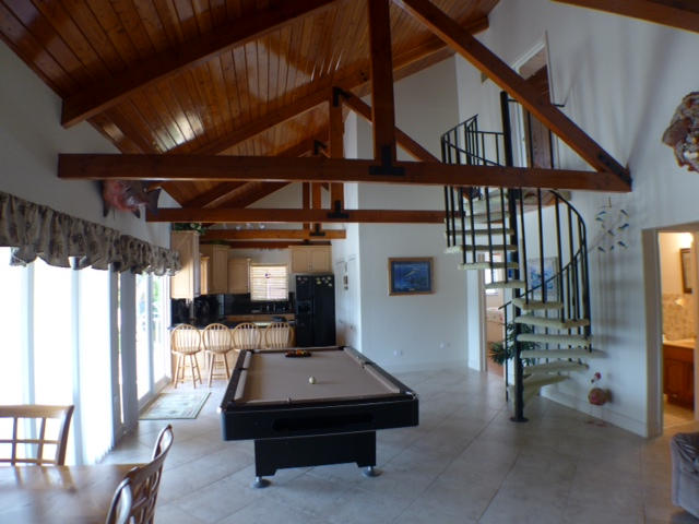1209 Mockingbird Road Key Largo, FL 33037 - Photo 11 of 25 Main living area