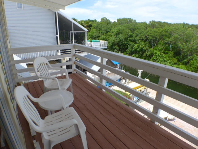 1209 Mockingbird Road Key Largo, FL 33037 - Photo 12 of 25 Porch