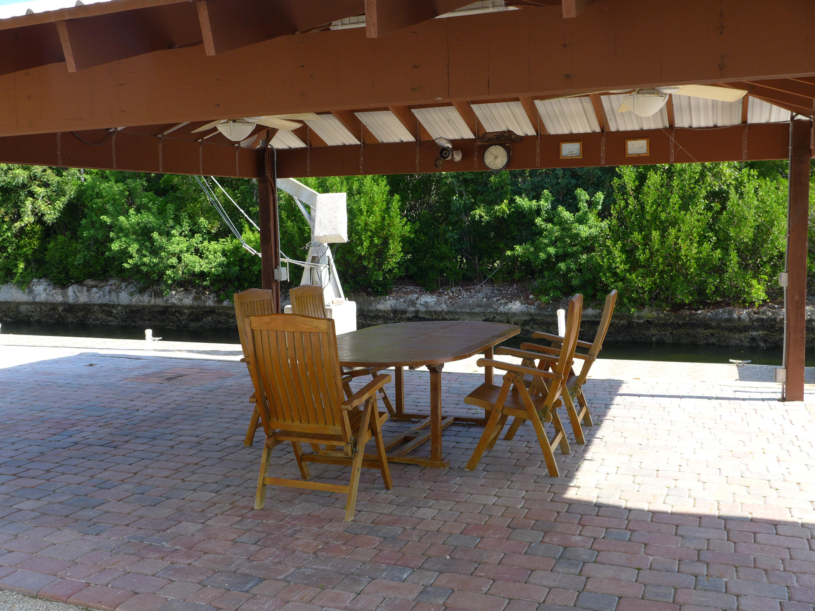 1209 Mockingbird Road Key Largo, FL 33037 - Photo 22 of 25 Tiki