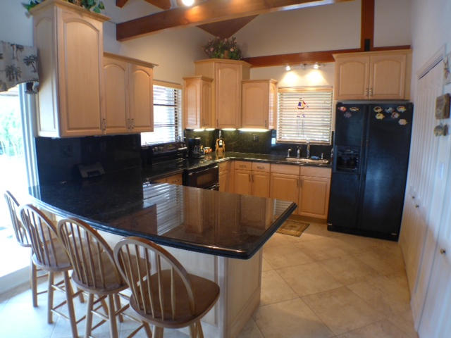 1209 Mockingbird Road Key Largo, FL 33037 - Photo 6 of 25 Kitchen