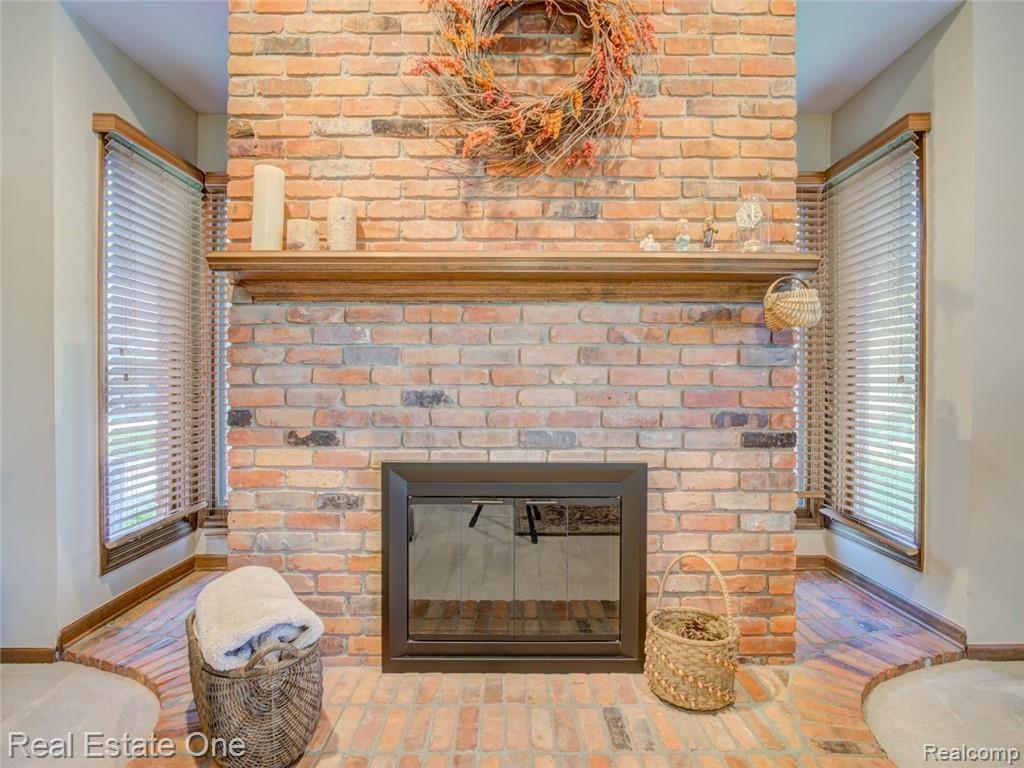 1584 Monica Court Rochester, MI 48306 - Photo 16 of 40 DSC07278_79_80.jpg