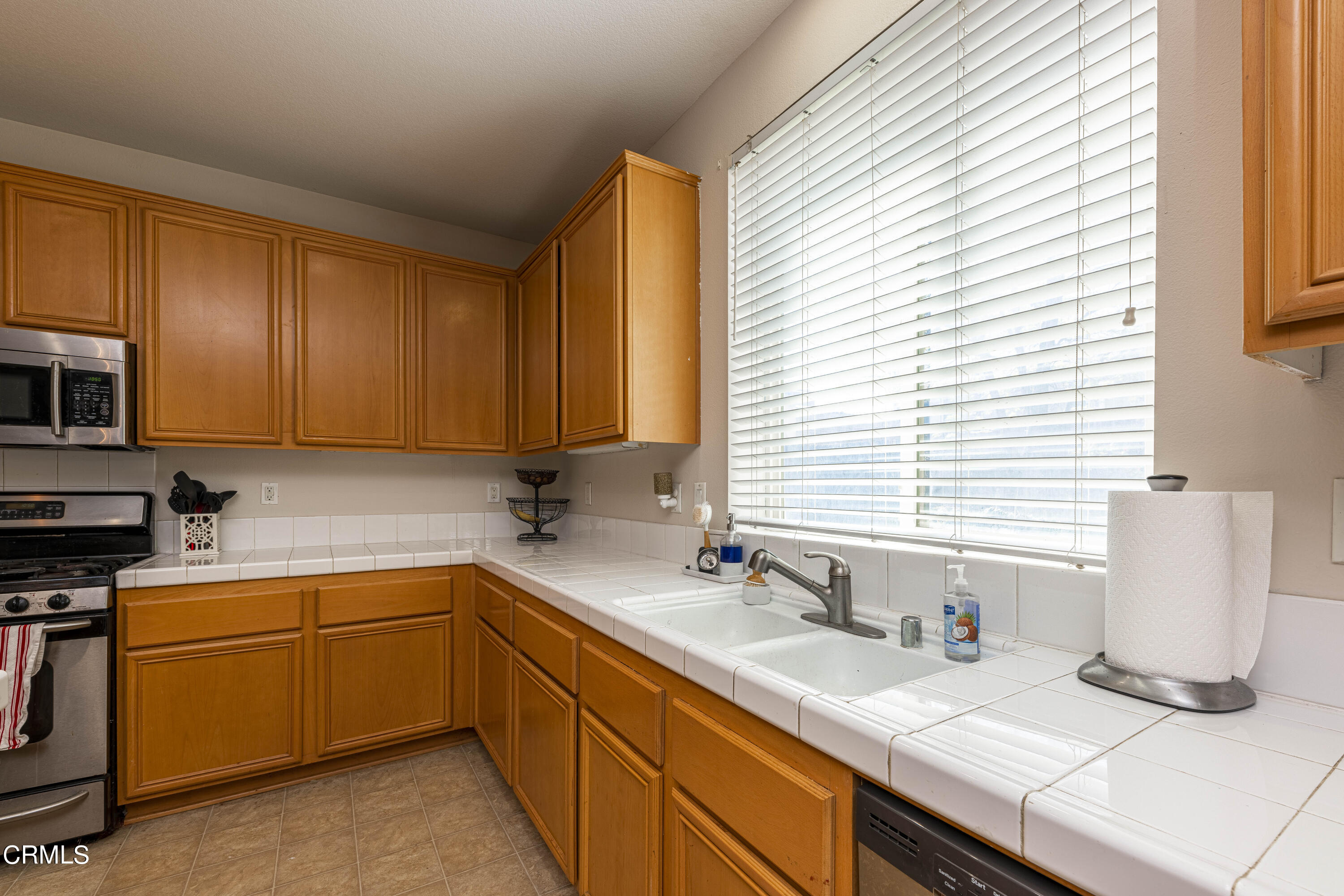 12405 Rambler Avenue Bakersfield, CA 93312 - Photo 13 of 45 29