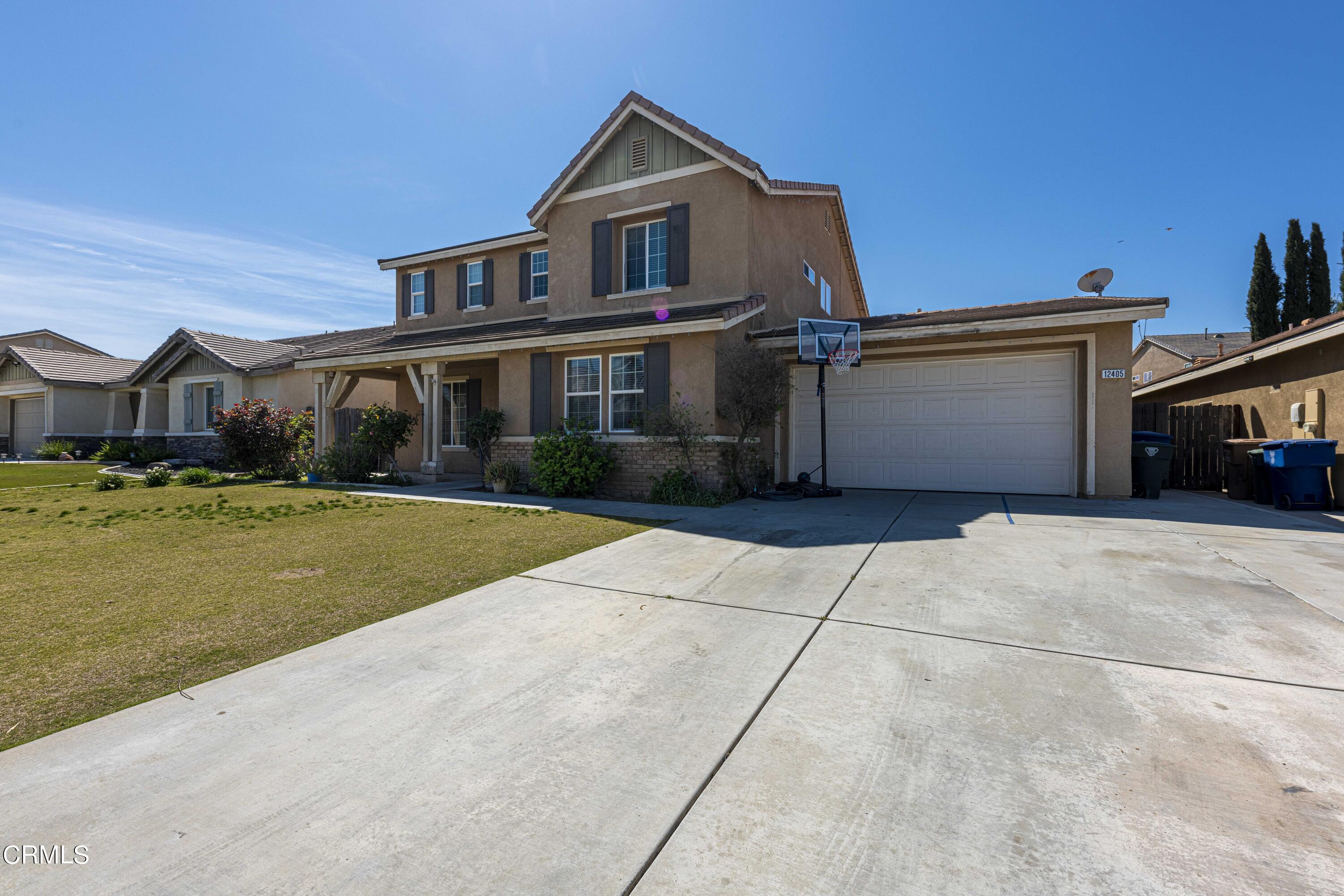 12405 Rambler Avenue Bakersfield, CA 93312 - Photo 2 of 45 03