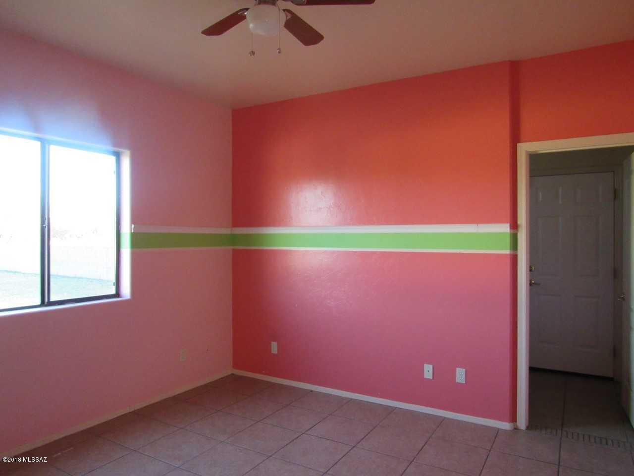 943 Circulo Tumbleweed Rio Rico, AZ 85648 - Photo 26 of 44