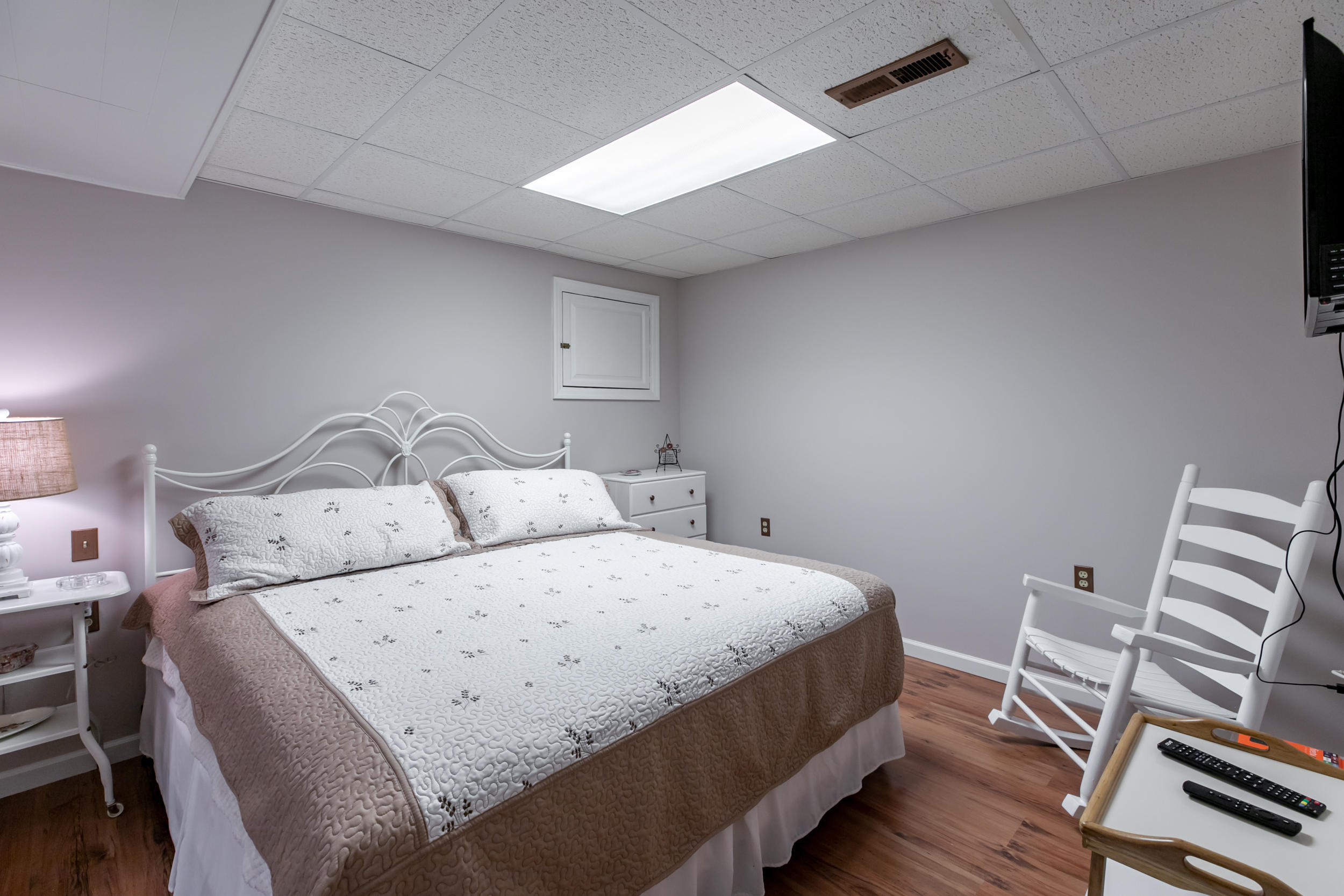 1706 Loop Road La Follette, TN 37766 - Photo 22 of 34 Bedroom 4 downstairs