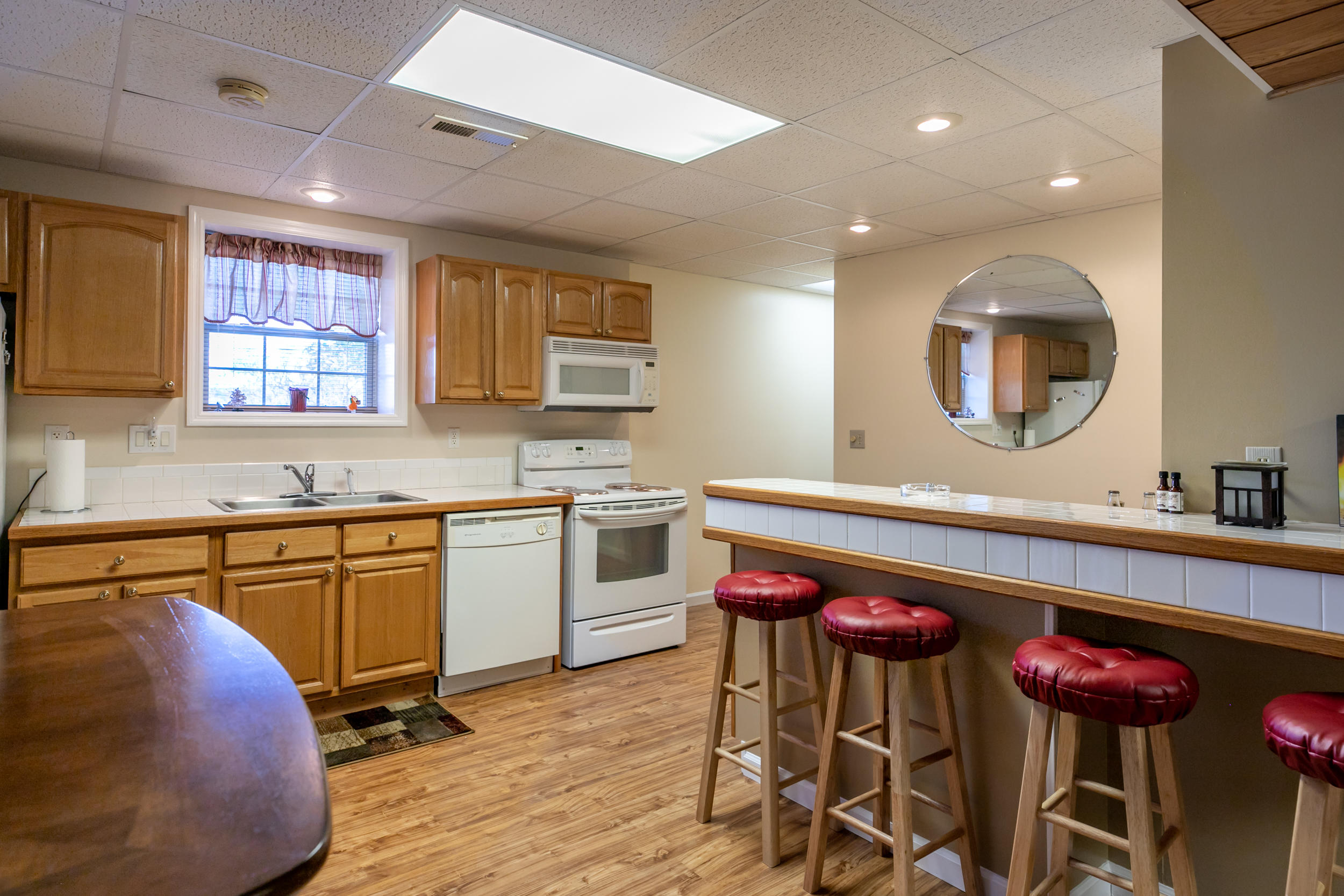 1706 Loop Road La Follette, TN 37766 - Photo 27 of 34 Kitchenette