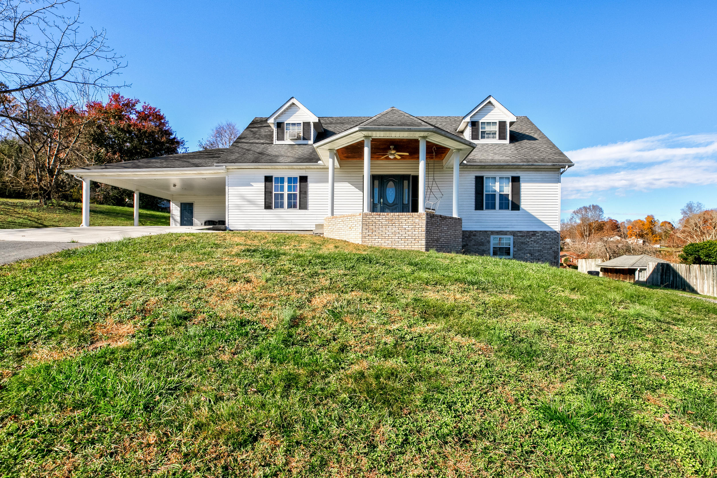 1706 Loop Road La Follette, TN 37766 - Photo 32 of 34 Front