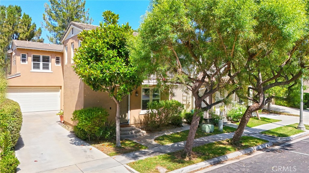 45 Coriander Irvine, CA 92603 - Photo 61 of 64 a front view of a house with garden