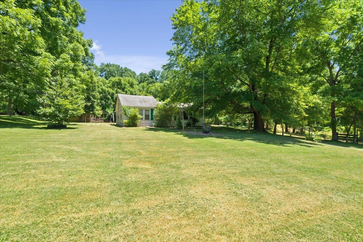 2466 Fuquay Road Newburgh, IN 47630 - Photo 3 of 25