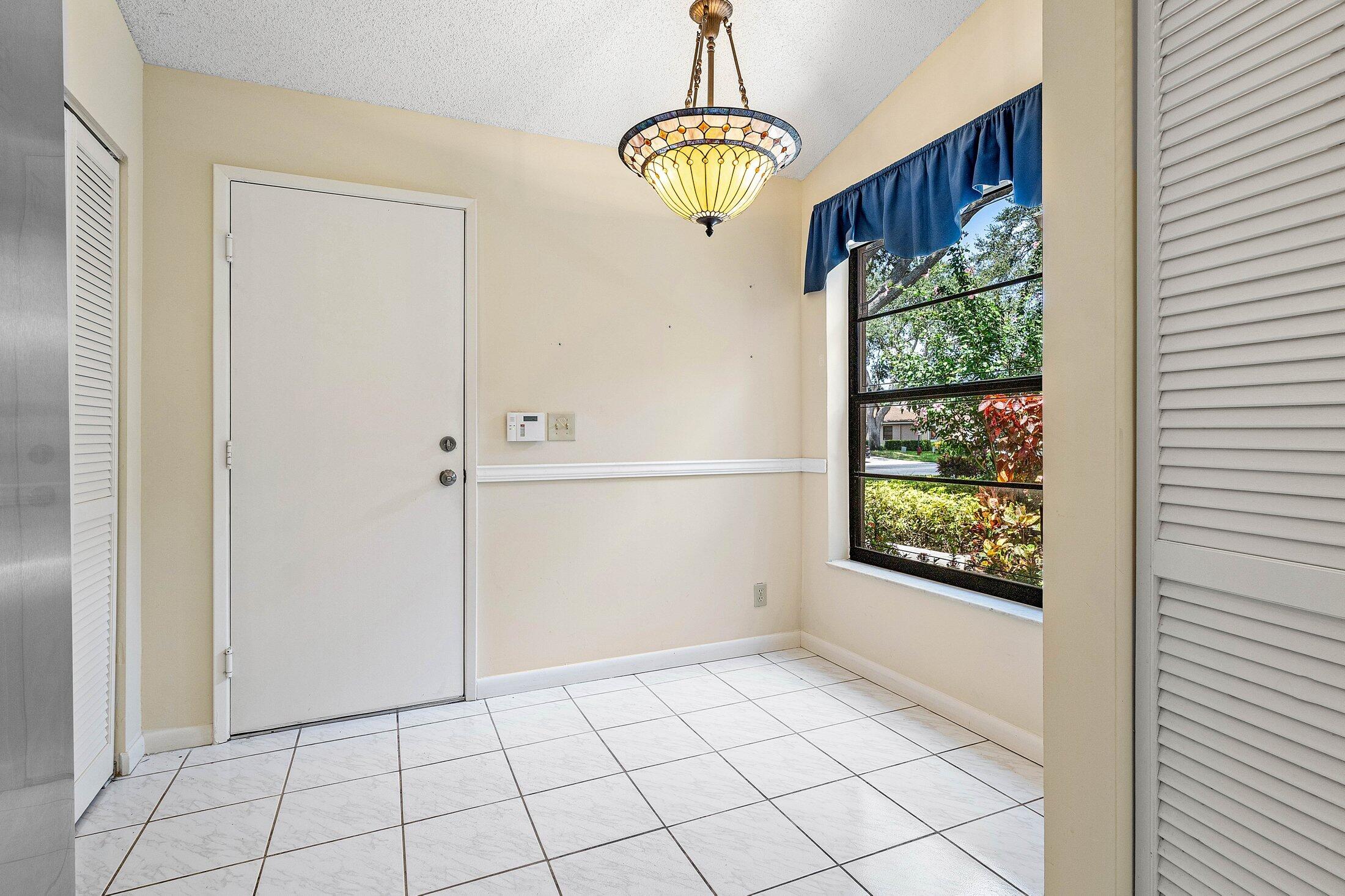 8302 Summersong Terrace, Unit A Boca Raton, FL 33496 - Photo 10 of 43 EAT-IN KITCHEN