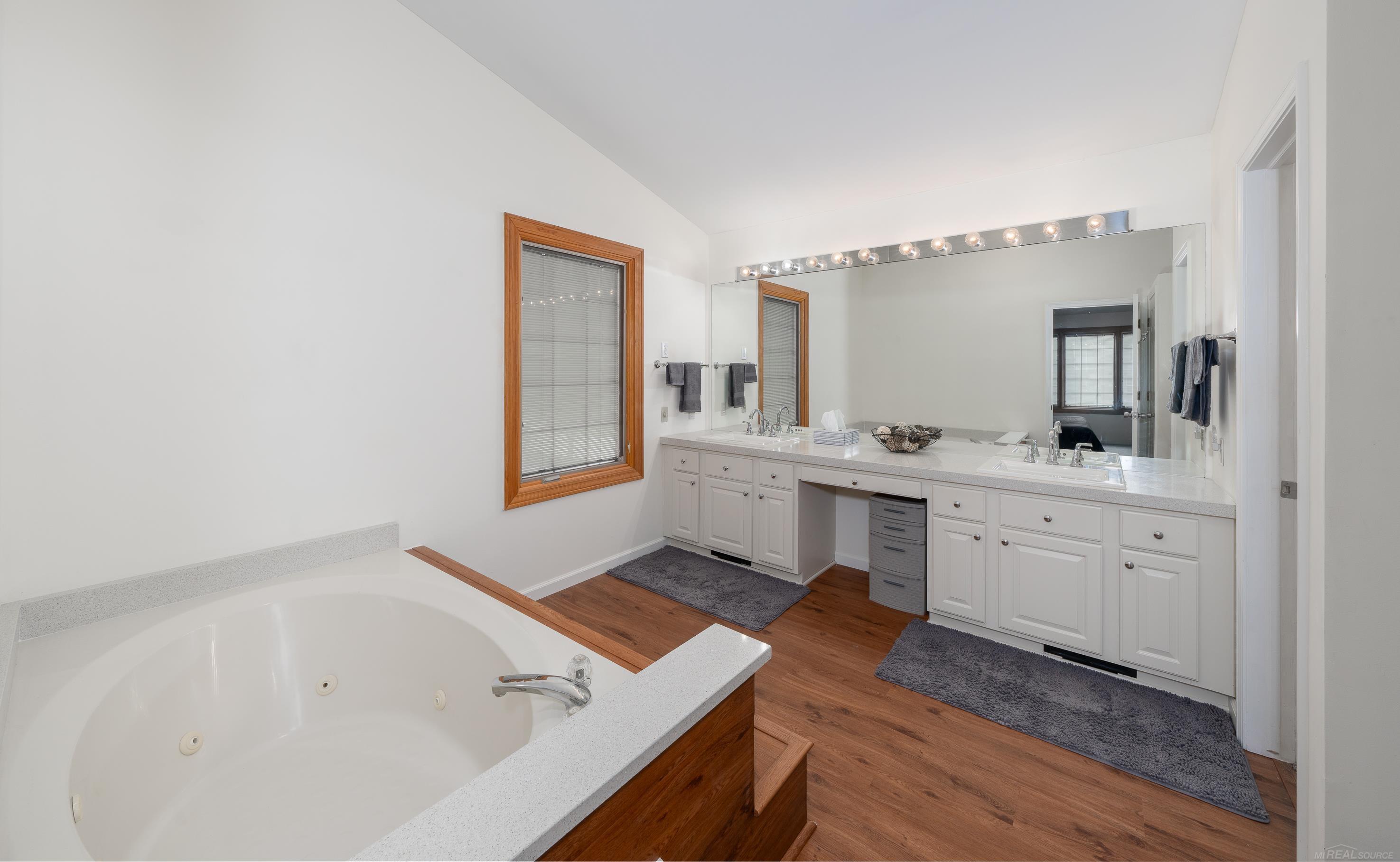 1178 Thames Drive Rochester Hills, MI 48307 - Photo 18 of 39