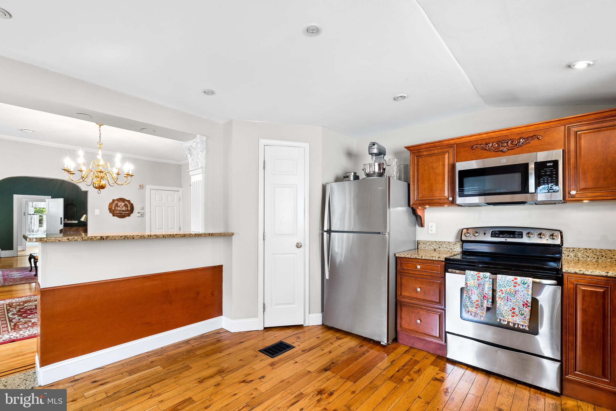 430 Roxborough Avenue Philadelphia, PA 19128 - Photo 11 of 29