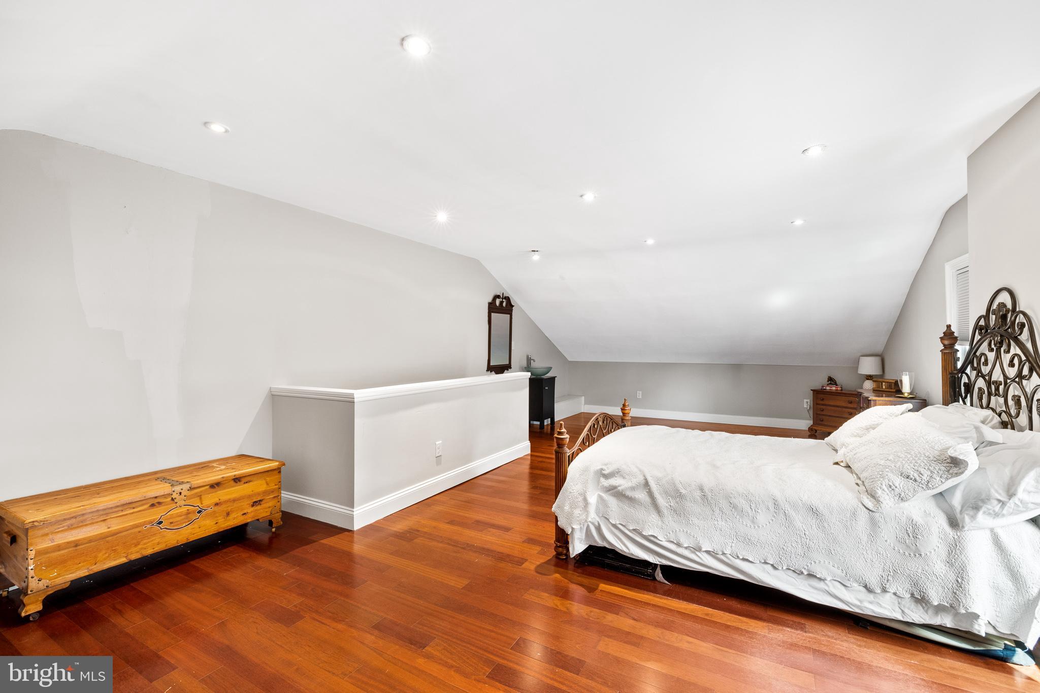 430 Roxborough Avenue Philadelphia, PA 19128 - Photo 20 of 29