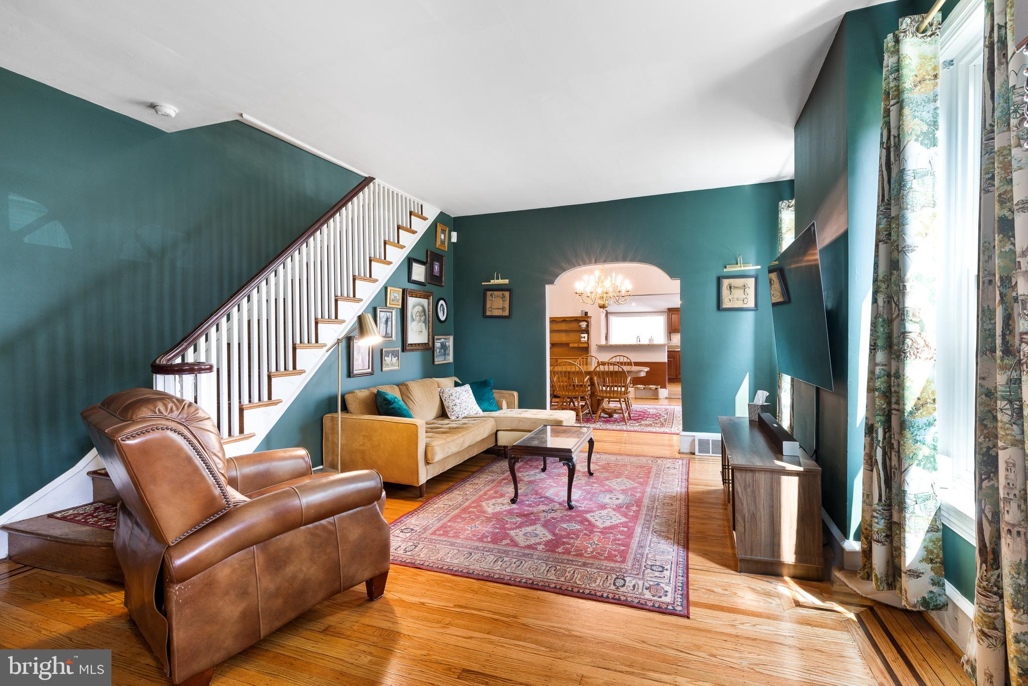 430 Roxborough Avenue Philadelphia, PA 19128 - Photo 2 of 29