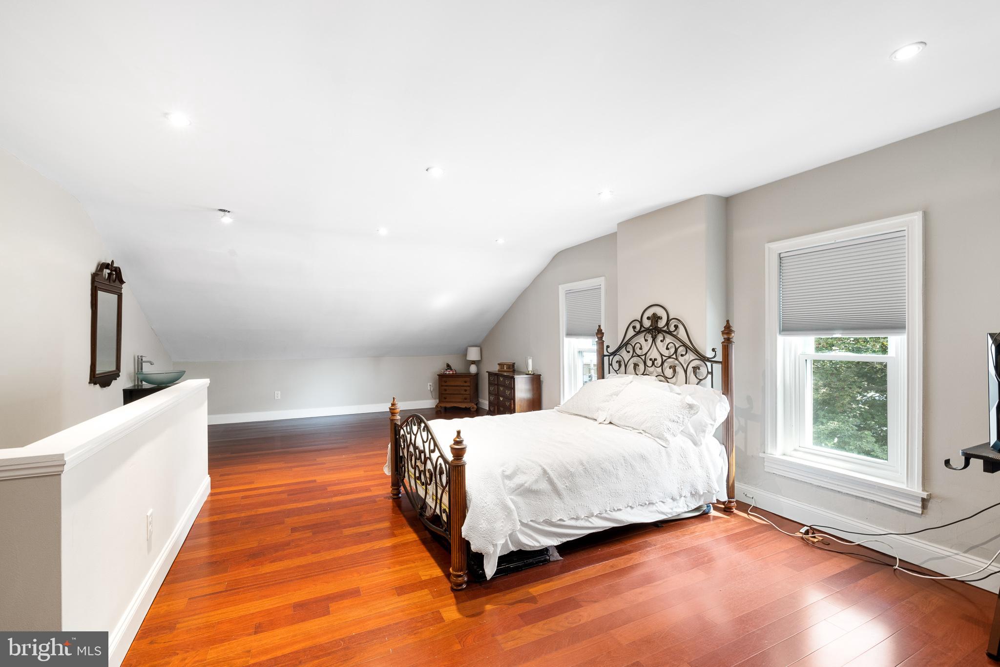 430 Roxborough Avenue Philadelphia, PA 19128 - Photo 21 of 29